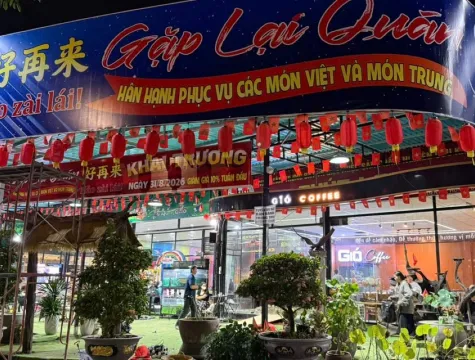 Không gian quán